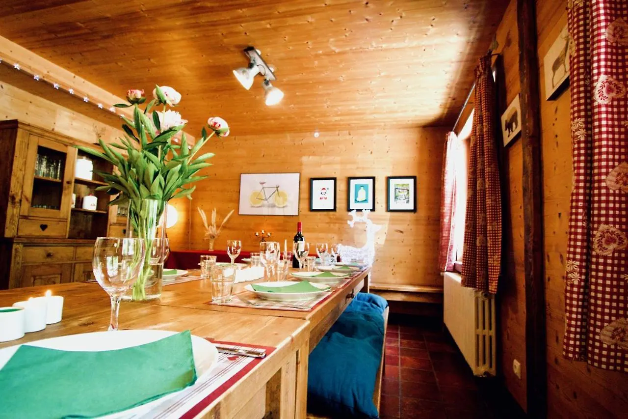Ride And Breakfast Villa Montriond