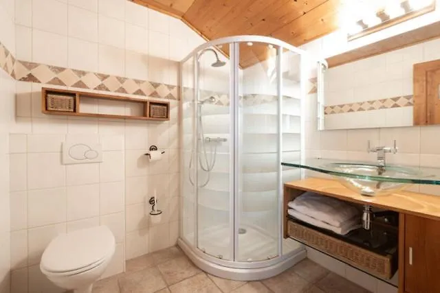 Chalet Ride And Breakfast Villa Montriond
