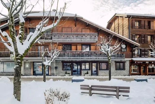 Ride And Breakfast Villa Montriond