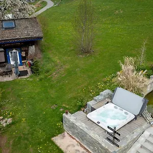 Micro-lodge, Le Petit Nid D'amour Chalet